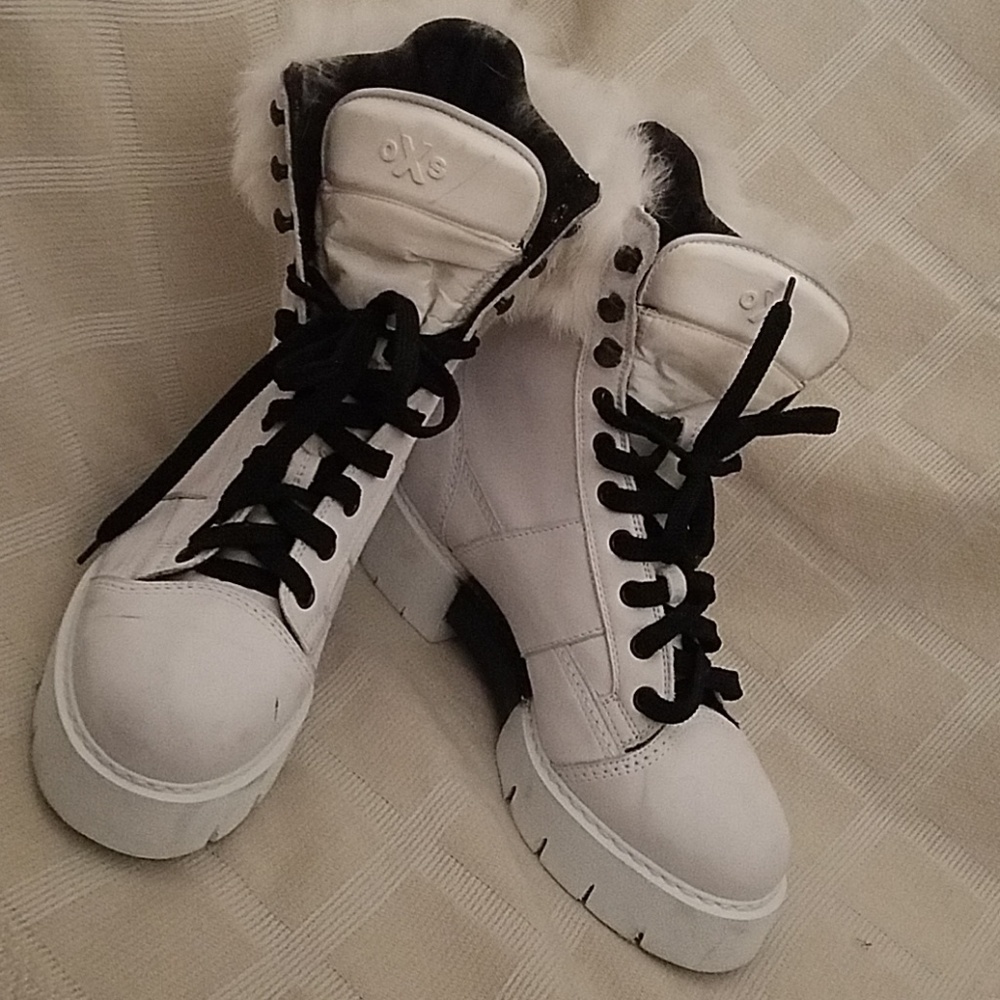 OXS White Fur Boots